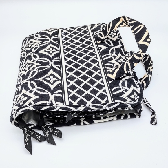 Vera Bradley Hanging Organizer "Concerto" Toiletry Bag - Picture 2 of 13